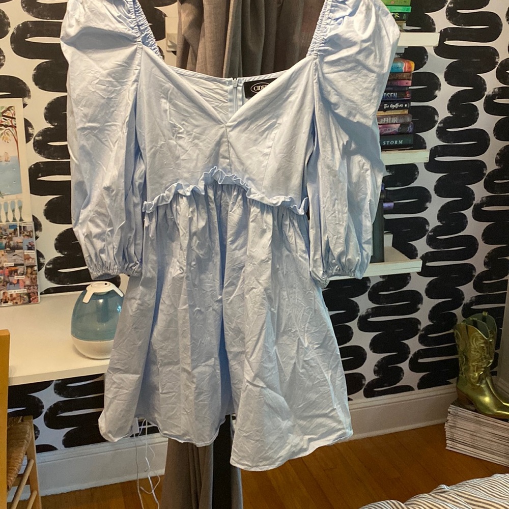 Puff sleeve dress